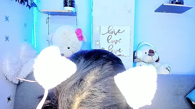 MeganLord online show from December 20, 2025, 6:26 pm