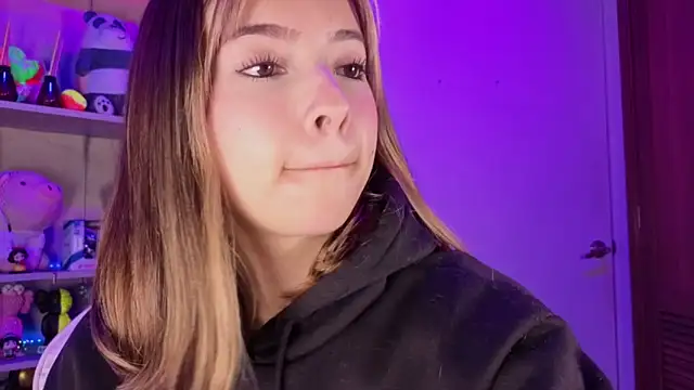 EmilyMiller  online show from February 24, 2026, 2:37 pm