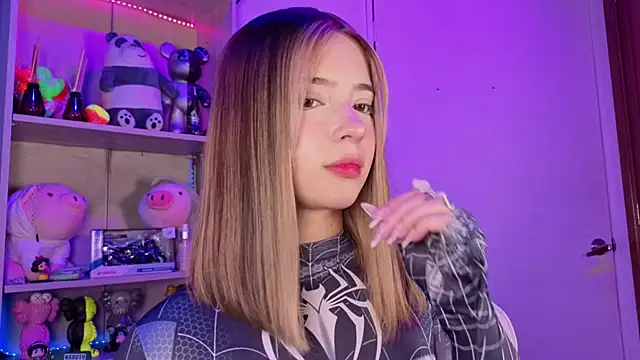 EmilyMiller  online show from March 14, 2026, 3:17 pm