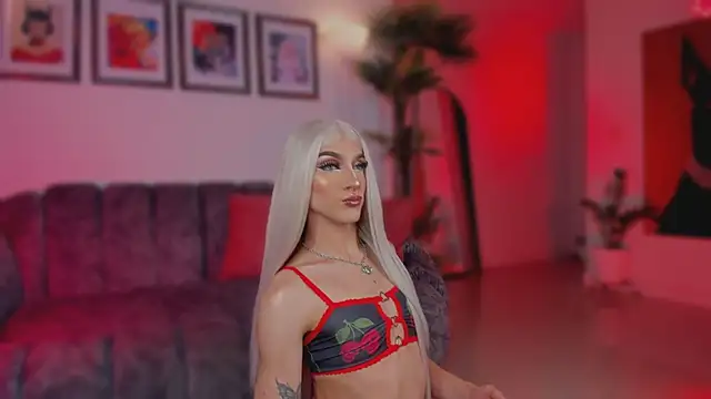 Taylor  foxxx online show from February 18, 2026, 5:36 am