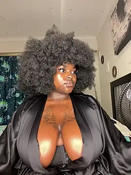 Snapshot of Honeycoco0211 chatting on January 25, 2025, 9:35 pm Honeycoco0211 online show from January 25, 2025, 9:35 pm