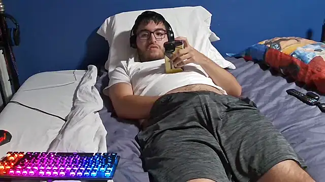 Snapshot of bwcalexander chatting on October 25, 2025, 4:53 am bwcalexander online show from October 25, 2025, 4:53 am