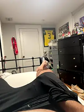 Snapshot of bwcalexander chatting on November 8, 2025, 3:29 am bwcalexander online show from November 8, 2025, 3:29 am