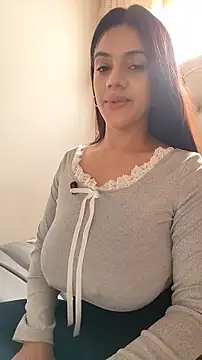 Deisy Torres online show from November 9, 2025, 1:20 pm