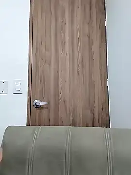 Danzel1105 online show from December 22, 2024, 2:16 pm