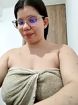 Danzel1105 online show from February 16, 2025, 3:38 pm