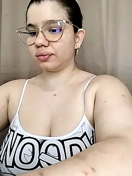 Danzel1105 online show from November 7, 2025, 6:52 pm