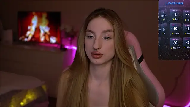 Snapshot of Lexy_kiky chatting on February 10, 2025, 1:14 am Lexy kiky online show from February 10, 2025, 1:14 am