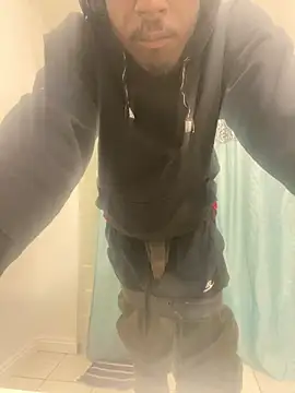 chocolatemeatstick25 online show from February 12, 2025, 8:27 am