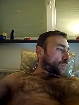 Snapshot of TIGERRR86 chatting on December 14, 2024, 5:03 pm TIGERRR86 online show from December 14, 2024, 5:03 pm