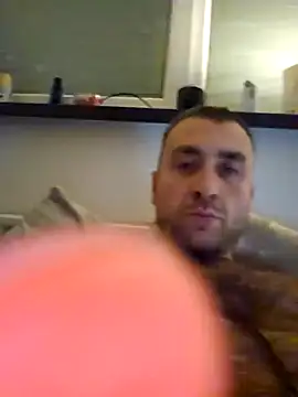 Snapshot of TIGERRR86 chatting on January 6, 2025, 9:00 pm TIGERRR86 online show from January 6, 2025, 9:00 pm