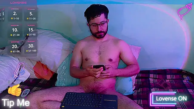 Snapshot of teddy_foster chatting on October 9, 2025, 3:10 pm teddy foster online show from October 9, 2025, 3:10 pm