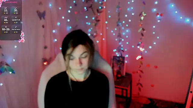 Snapshot of Sweet_me_ chatting on April 23, 2026, 6:25 am Sweet me online show from April 23, 2026, 6:25 am