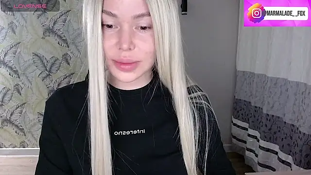 Snapshot of Marmalade_Fox chatting on November 7, 2025, 9:31 am Marmalade Fox online show from November 7, 2025, 9:31 am