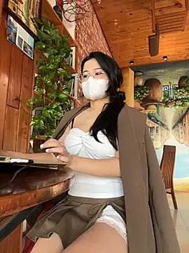 Kyomi-ibaby online show from October 2, 2025, 5:03 am