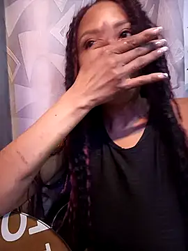 Snapshot of Dominik_girl chatting on February 28, 2025, 2:20 am Dominik girl online show from February 28, 2025, 2:20 am