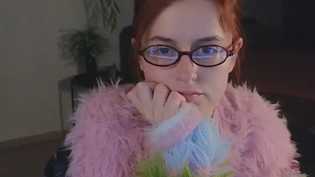 reb luvng online show from November 6, 2025, 1:34 pm