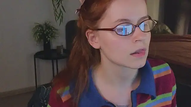 reb luvng online show from November 7, 2025, 1:33 pm