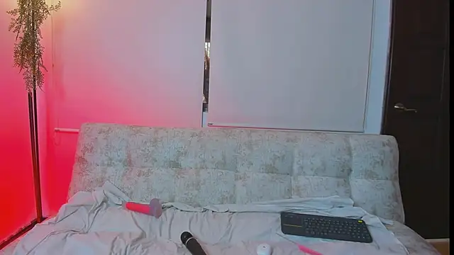 Irina bx online show from March 25, 2026, 8:15 pm