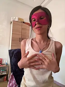 Snapshot of ZINA-MOROCCO chatting on November 9, 2025, 1:20 pm ZINA-MOROCCO online show from November 9, 2025, 1:20 pm