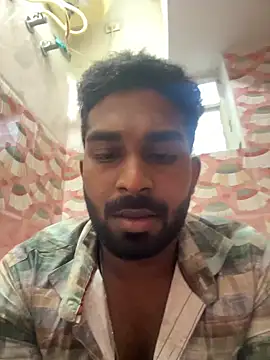 Handsomehunk 4U online show from December 26, 2024, 12:16 pm