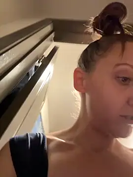 SexyB214 online show from November 5, 2025, 5:51 am