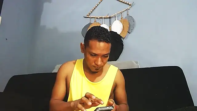 Grandeygruesa1 online show from January 13, 2026, 7:24 am