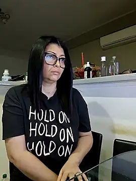 Milf Abigail online show from October 6, 2025, 12:52 am