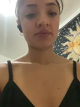 Snapshot of Alicia_ALICIA chatting on March 11, 2025, 10:53 pm Alicia ALICIA online show from March 11, 2025, 10:53 pm