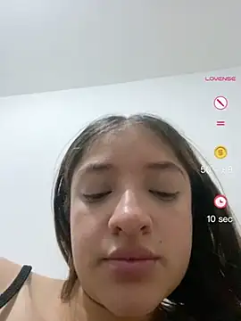 Alicia ALICIA online show from May 18, 2026, 4:07 am
