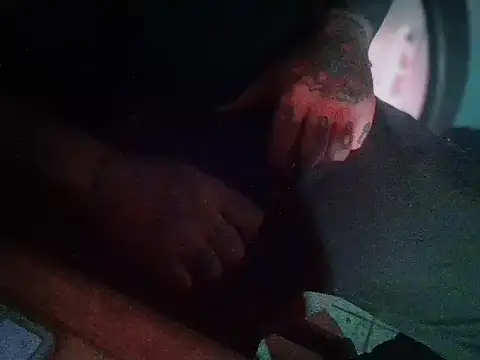 Snapshot of AlanDickson chatting on September 29, 2025, 12:16 am AlanDickson online show from September 29, 2025, 12:16 am