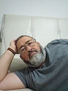 polla calientes47 online show from January 9, 2025, 7:29 pm