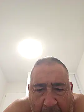 polla calientes47 online show from October 21, 2025, 9:15 pm