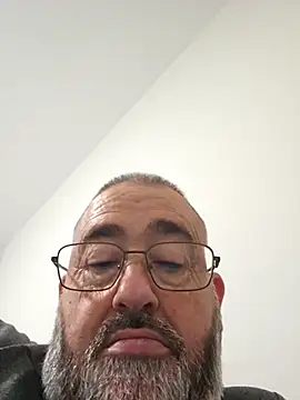 polla calientes47 online show from November 14, 2025, 9:46 pm