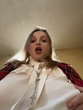 LadyTatiana Madam online show from January 16, 2026, 2:10 pm