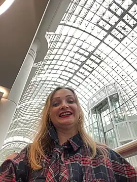 LadyTatiana Madam online show from March 1, 2026, 2:52 pm