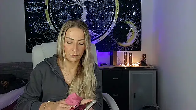 SexxyLiviaa online show from October 16, 2025, 6:31 pm