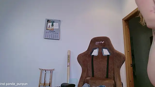 Snapshot of Neko_Kimiko chatting on November 14, 2025, 11:09 am Neko Kimiko online show from November 14, 2025, 11:09 am