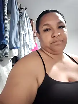 Snapshot of Mia_Adell_11 chatting on October 22, 2025, 3:40 am Mia Adell 11 online show from October 22, 2025, 3:40 am