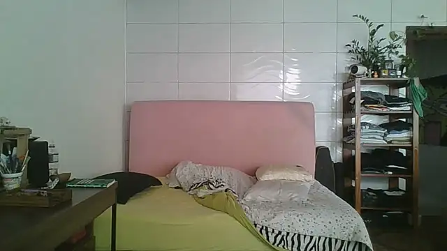 SweetyBabyDemon online show from October 4, 2025, 2:37 pm