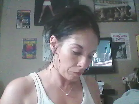 gorgeous11 online show from February 23, 2025, 7:44 am