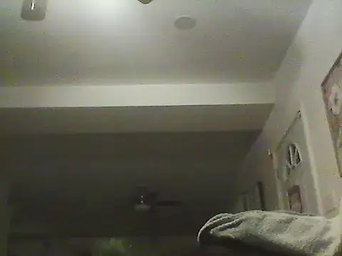 gorgeous11 online show from March 21, 2025, 9:45 am