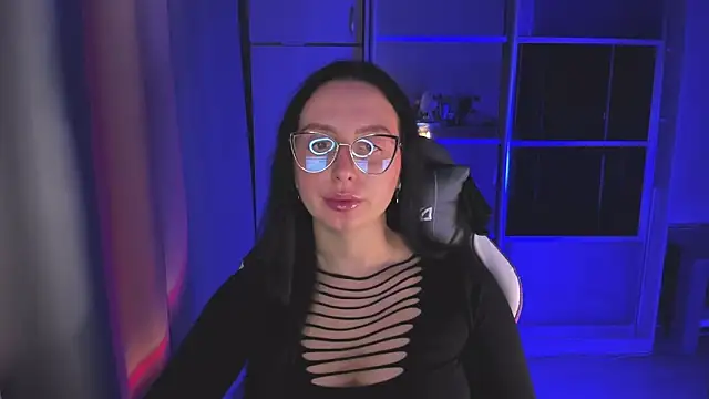 Snapshot of Christy_Calypso chatting on November 6, 2025, 3:35 pm Christy Calypso online show from November 6, 2025, 3:35 pm