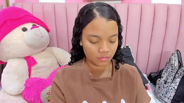 ISABELLA 020 online show from February 14, 2026, 12:46 pm