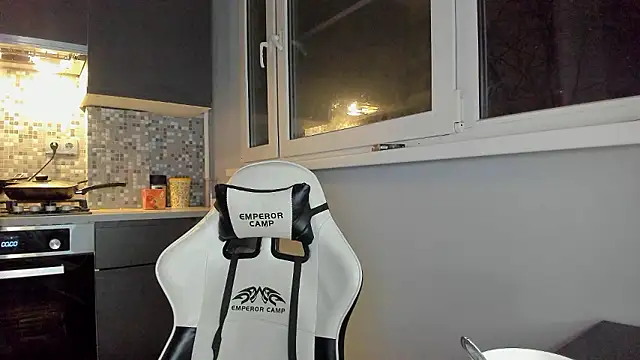  torfin  online show from December 9, 2024, 12:23 am