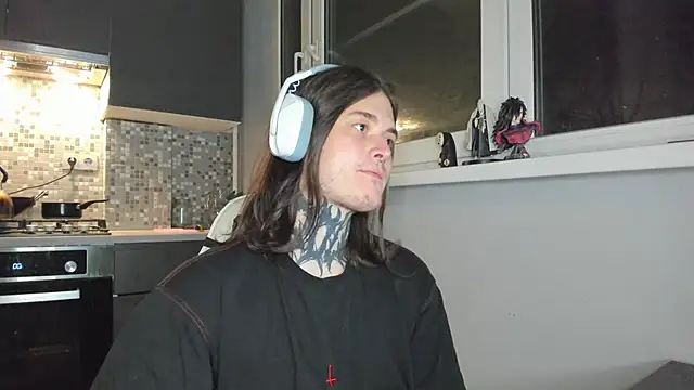  torfin  online show from March 6, 2025, 12:00 am