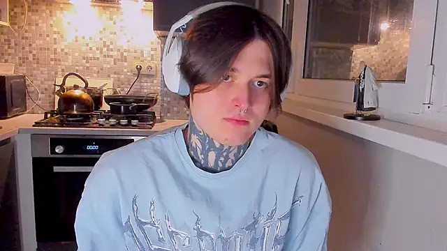  torfin  online show from February 26, 2026, 9:25 pm