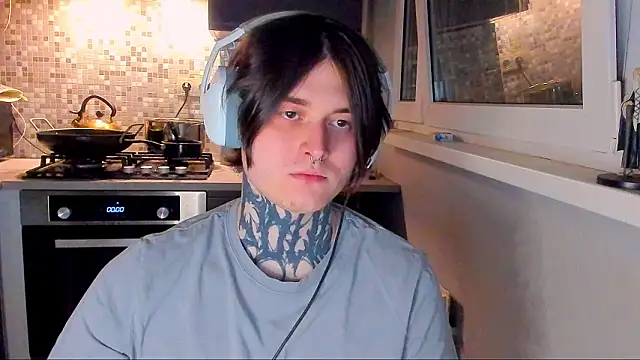  torfin  online show from March 29, 2026, 8:53 pm