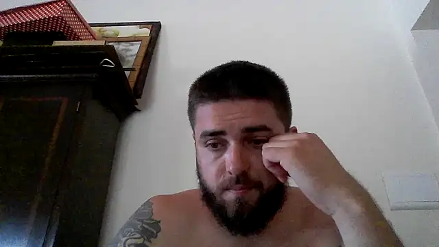 Dat1994 online show from February 25, 2025, 4:21 pm