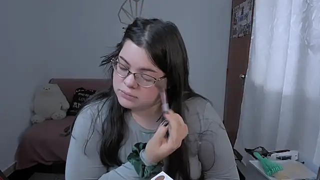 Aria Fullbuster online show from December 21, 2025, 6:59 pm